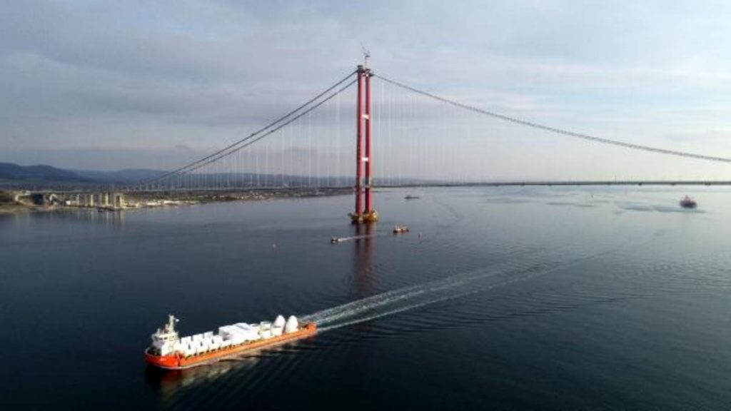 1915 Çanakkale Köprüsü’ne yerleştirilecek top mermisi figürleri Gelibolu’da