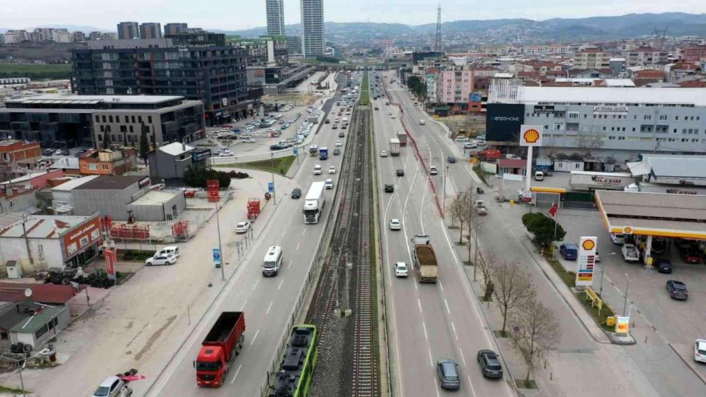 Bursa’da devasa metro inşaatı 600 bin kişiye bire bir duyuruldu