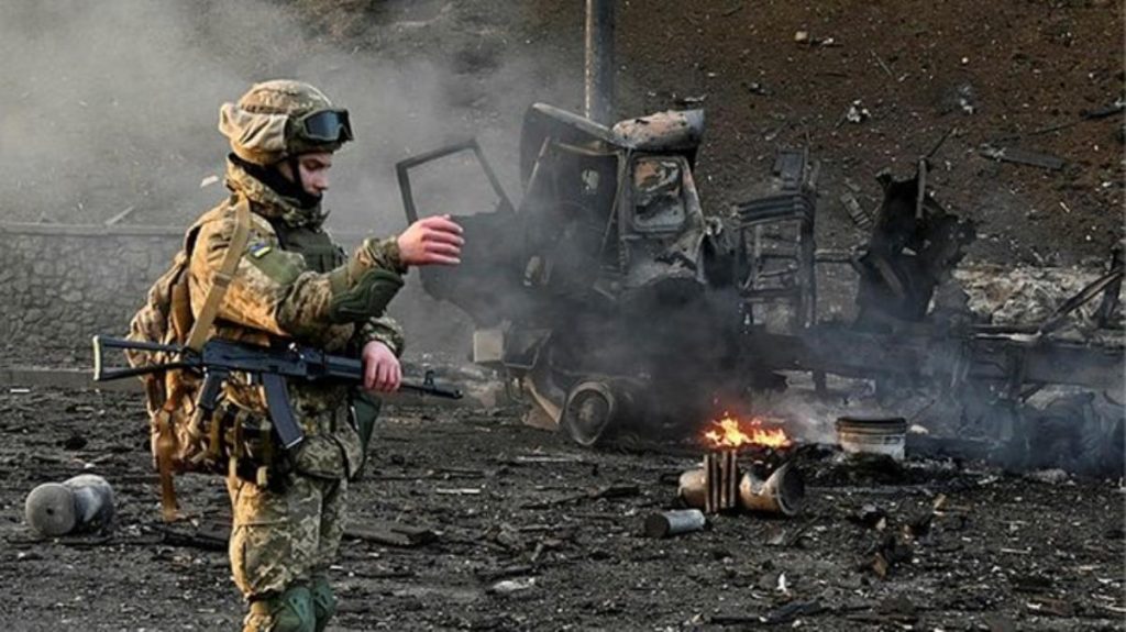 Ukrayna’da gerilla savaşına başladı! Halk, Rus askerlerini tuzağa çekip zırhlı araçlarını imha etti