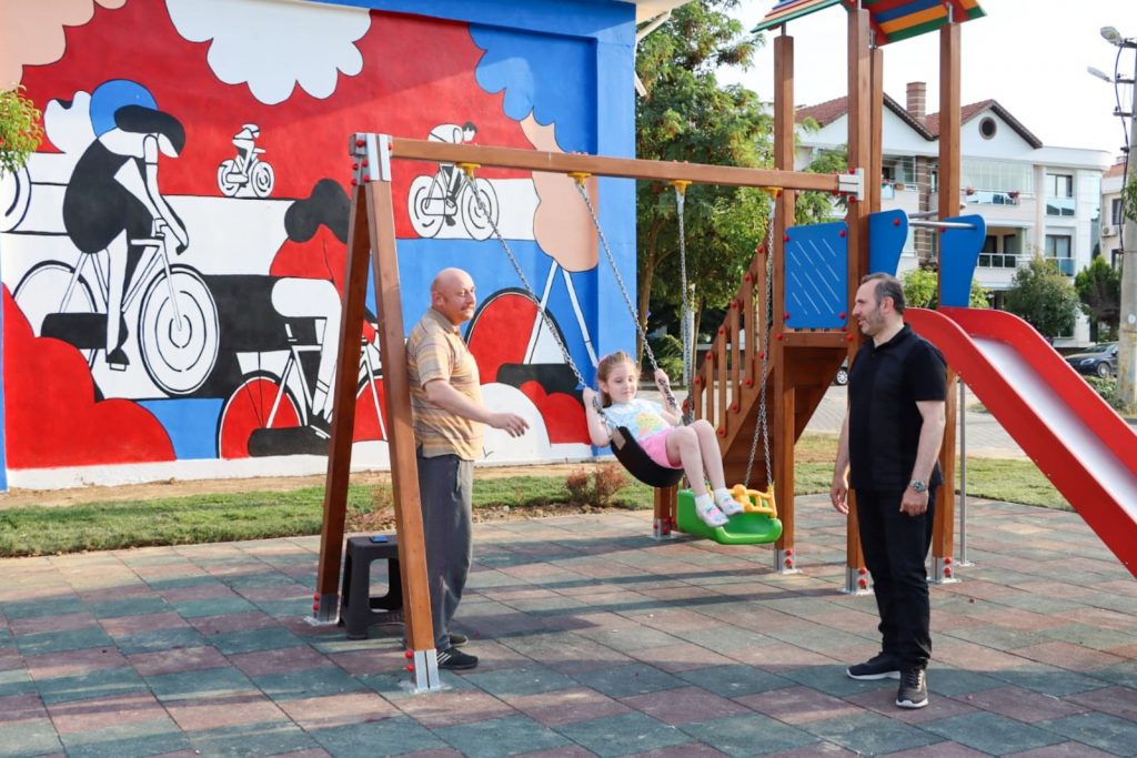 Yalova Belediyesi 6 adet çocuk parkı yapıyor