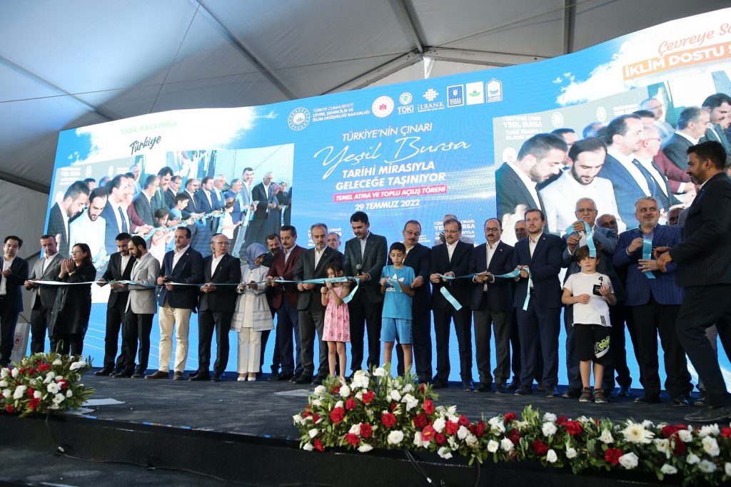 Hanlar Bölgesi’nin dönüşümü için ilk taş Bakan Kurum’dan