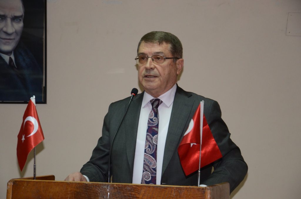 <strong>ESNAFLARDAN DEPREM BÖLGESİNE 104 KONTEYNIR BAĞIŞI</strong>