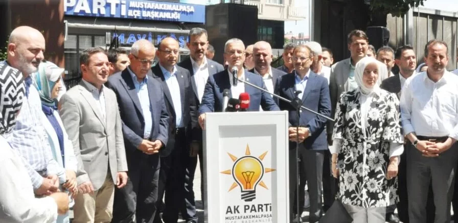 AK Parti’den Mustafakemalpaşa’ya “Yüz Yüze Gönül Gönüle”￼
